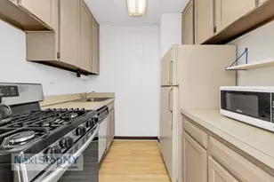 245 E 54th St, New York City, NY 10022 - Photo 1