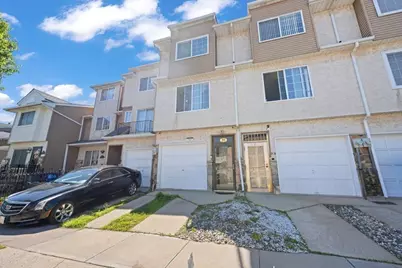 84 Long Pond Lane, New York City, NY 10304 - Photo 1