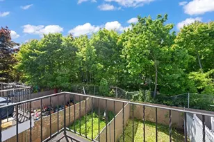 84 Long Pond Ln, New York City, NY 10304 - Photo 15