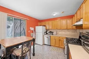 84 Long Pond Ln, New York City, NY 10304 - Photo 9