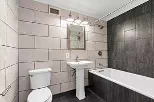 689 Myrtle Ave, New York City, NY 11205 - Photo 9