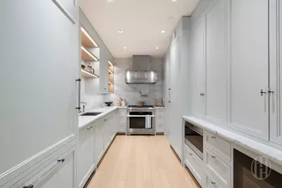164 W 74th Street #PHA, New York, NY 10023 - Photo 3