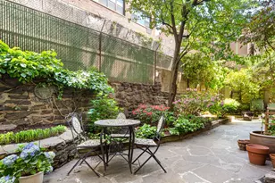 211 E 35th St, New York City, NY 10016 - Photo 7