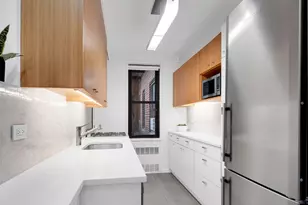 100 W 12th St, New York, NY 10011 - Photo 5