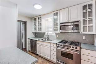 90-43 70th Dr, New York City, NY 11375 - Photo 15