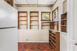 90-43 70th Dr, New York City, NY 11375 - Photo 19