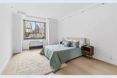 300 E 74th Street #6-E, New York City, NY 10021 - Photo 5