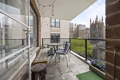 15 W 12th Street #9-E, New York City, NY 10011 - Photo 9