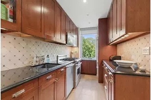875 5th Ave, New York City, NY 10065 - Photo 5