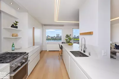 45 E 89th Street #21E, New York City, NY 10128 - Photo 3