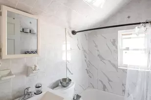 120-24 141st St, New York City, NY 11436 - Photo 5