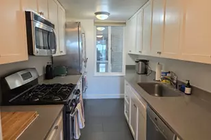 40 Central Park S, New York, NY 10019 - Photo 9