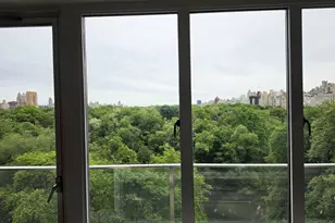 40 Central Park S, New York, NY 10019 - Photo 3