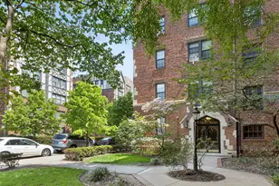 68-12 Burns St, New York City, NY 11375 - Photo 19