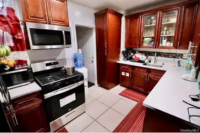 122-15 115th Avenue, New York City, NY 11420 - Photo 9