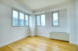 24-16 Queens Plaza S, New York City, NY 11101 - Photo 3
