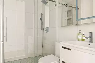 146 W 57th St, New York City, NY 10019 - Photo 13