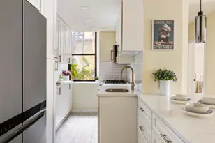230 E 71st St, New York City, NY 10021 - Photo 3