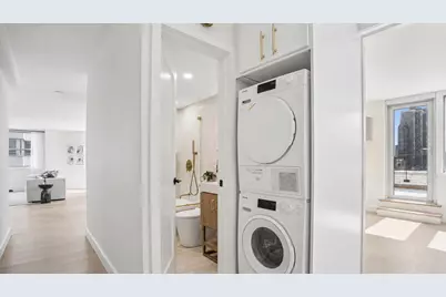 200 E 58th Street #18A, New York, NY 10022 - Photo 19