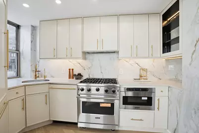 200 E 58th Street #18A, New York, NY 10022 - Photo 11
