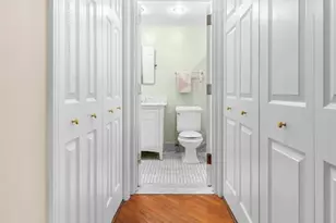 400 E 70th St, New York, NY 10021 - Photo 3