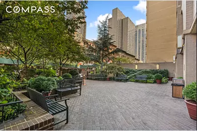 400 E 70th Street #207, New York, NY 10021 - Photo 5