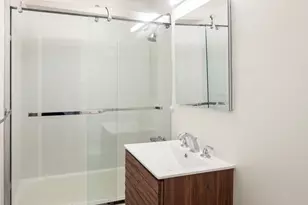 314 W 56th St, New York City, NY 10019 - Photo 5
