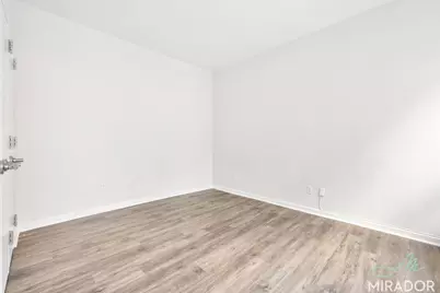15 Park Row #11C, New York, NY 10038 - Photo 3