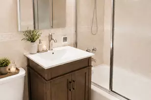 305 E 40th St, New York, NY 10016 - Photo 5