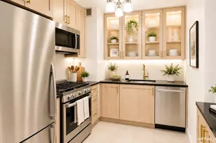 305 E 40th St, New York City, NY 10016 - Photo 3