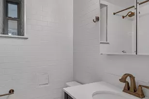 425 W 24th St, New York City, NY 10011 - Photo 9