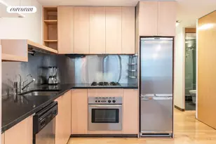 301 E 45th St, New York City, NY 10017 - Photo 3