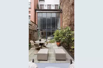 164 E 70th Street, New York City, NY 10021 - Photo 17