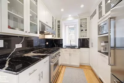 128 Central Park S #12A, New York City, NY 10019 - Photo 11