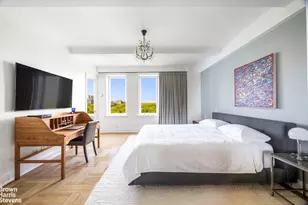 128 Central Park S, New York City, NY 10019 - Photo 19