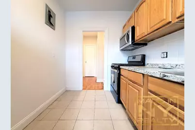 31-49 29th Street #B11, Astoria, NY 11106 - Photo 3