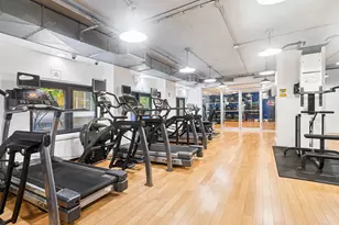 212 E 47th St, New York City, NY 10017 - Photo 7