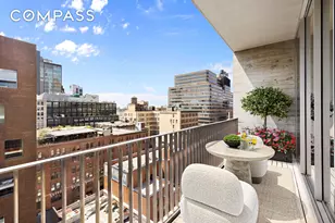 527 W 27th St, New York City, NY 10001 - Photo 3