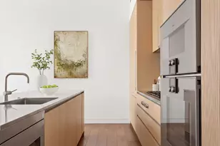 527 W 27th St, New York City, NY 10001 - Photo 5