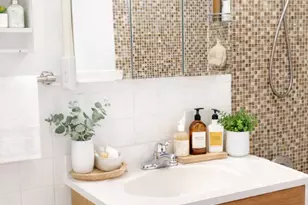 220 E 57th St, New York, NY 10022 - Photo 5