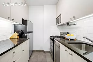 20 E 9th St, New York City, NY 10003 - Photo 3