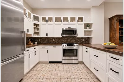 233 W 26th Street #1RW, New York City, NY 10001 - Photo 5