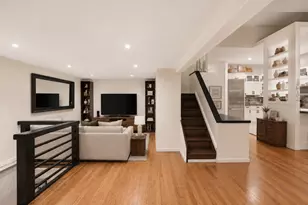233 W 26th St, New York City, NY 10001 - Photo 3