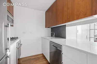 515 E 72nd Street #11EE, New York, NY 10021 - Photo 3