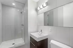 240 Frost St, New York City, NY 11211 - Photo 5
