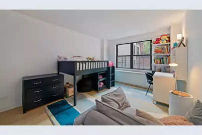 196 E 75th Street #3F, New York City, NY 10021 - Photo 5