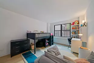 196 E 75th St, New York City, NY 10021 - Photo 5