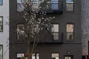 128 S 1st St, New York City, NY 11249 - Photo 15