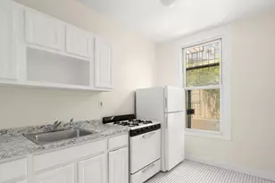 70 Jefferson St, New York City, NY 11206 - Photo 7