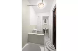 70 Jefferson St, New York City, NY 11206 - Photo 9